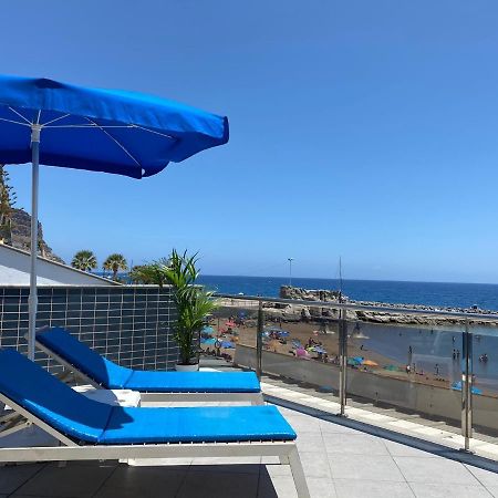 Billy'S Beachfront Apartment With Pool Access Пуэрто-де-Моган Экстерьер фото